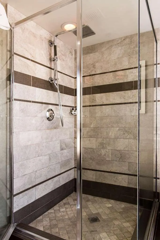 ****  Dossier Hotel Portland USA