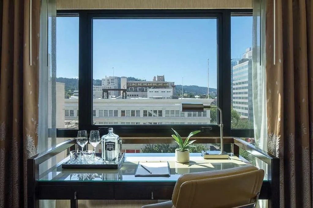 Dossier Hotel Portland